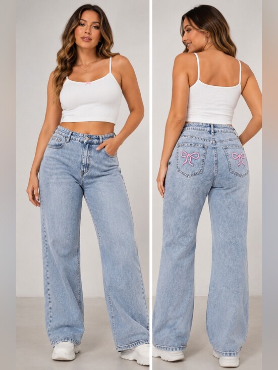 Denim - 👖 Light Wash Bow Pocket Wide Leg Jeans – Size L